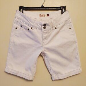 SO Double Button Rolled Cuff Bermuda Shorts White Denim 8” Inseam - 7 Juniors